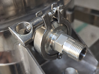 Reattore chimico in acciaio inossidabile a doppio strato da 20 litri dettaglio - Miglia standard in acciaio inossidabile, connessione stabile, forte tenuta.