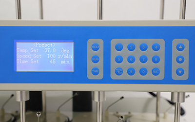 Tester di dissoluzione RC-12DS con 12 vasi dettaglio - Schermo LCD, può impostare e visualizzare la temperatura, la velocità, il tempo in modo indipendente.