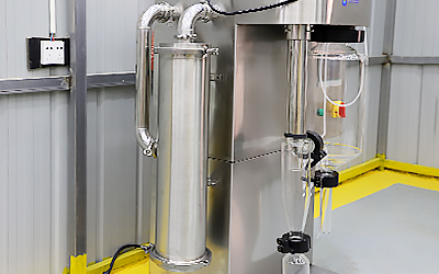 Lab Small Spray Dryer con filtro dettaglio - Sistema di filtraggio con elemento filtrante pieghettato, area di filtrazione di 104 metri cubi all'ora, film in PTFE.