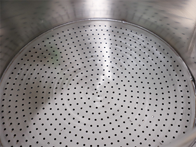 Sistema di filtrazione sottovuoto in acciaio inossidabile dettaglio - Imbuto in acciaio inossidabile 304, foro da 4 mm nella parte inferiore dell'imbuto